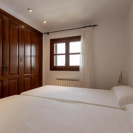 Martina كان بيكافورت